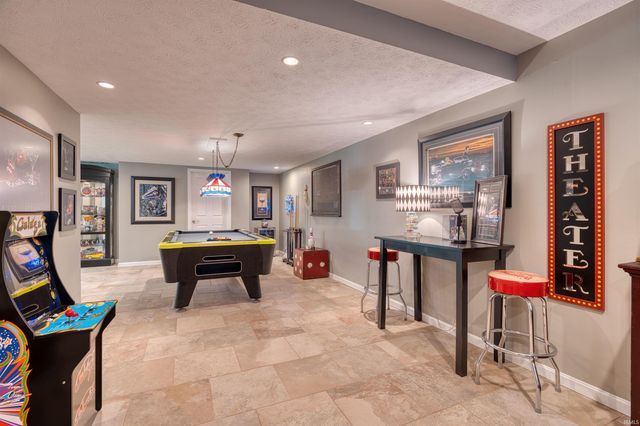 4354 N FORD Road, Mount Vernon, IN 47620