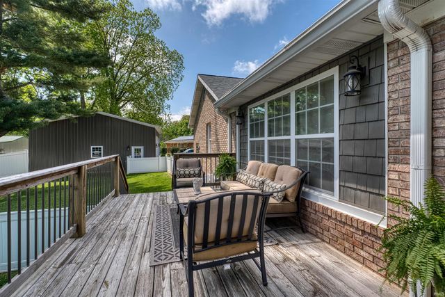 4354 N FORD Road, Mount Vernon, IN 47620