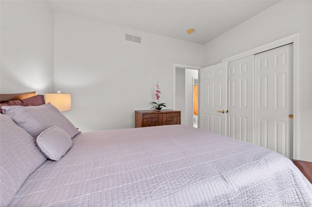 3510 Riverside Drive, Auburn Hills, MI 48326