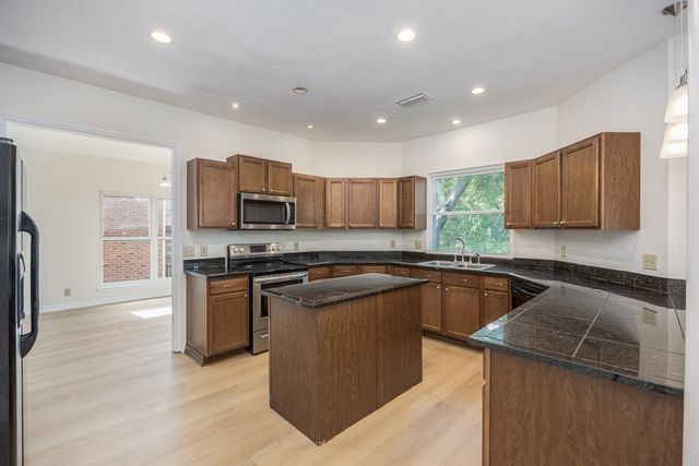 4972 Alexis Dr, Antioch, TN 37013