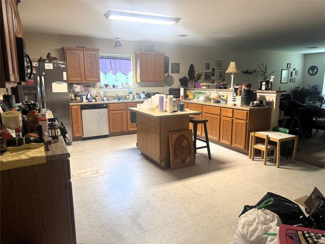 104 Macarthur Street, Baytown, TX 77520