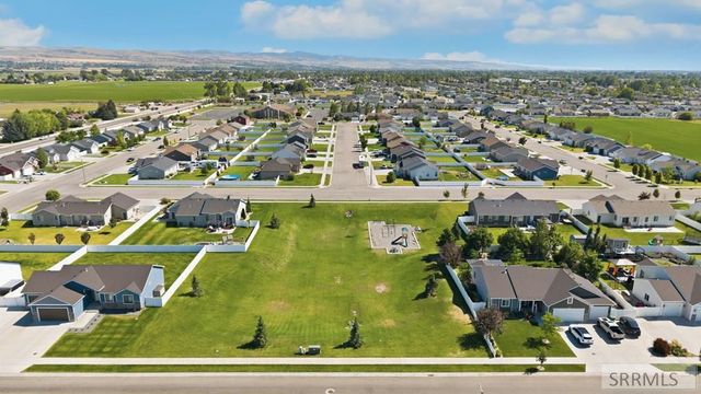 2784 N Sable Chase Road, Idaho Falls, ID 83401