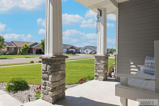 2784 N Sable Chase Road, Idaho Falls, ID 83401