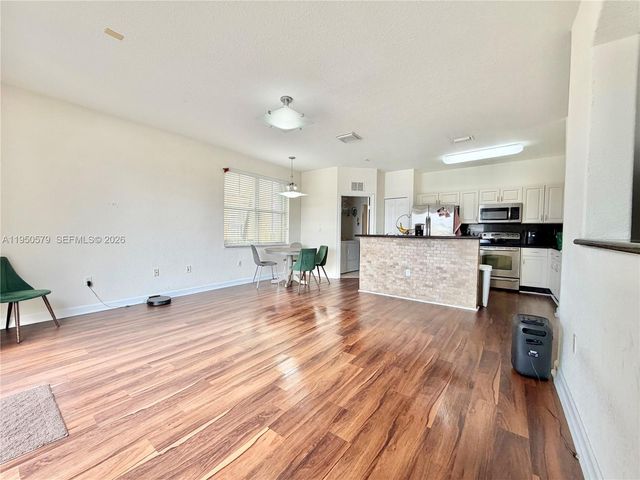 8698 NW 109th Ct 8698, Doral, FL 33178