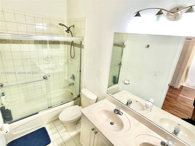 8698 NW 109th Ct 8698, Doral, FL 33178