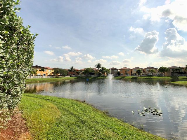8698 NW 109th Ct 8698, Doral, FL 33178