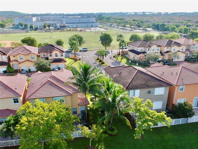 8698 NW 109th Ct 8698, Doral, FL 33178