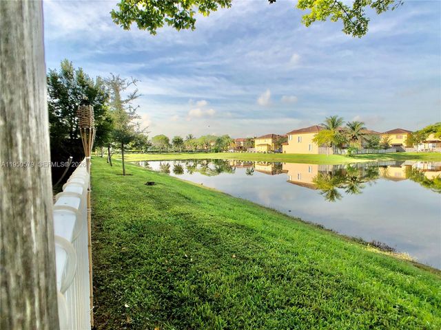 8698 NW 109th Ct 8698, Doral, FL 33178