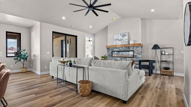 1934 Sean Court, Fruita, CO 81521