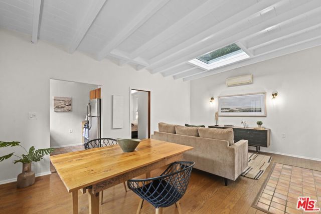 8135 Willow Glen Road, Los Angeles, CA 90046