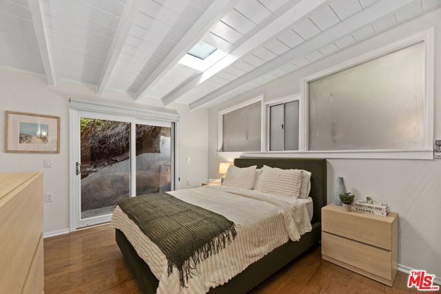 8135 Willow Glen Road, Los Angeles, CA 90046