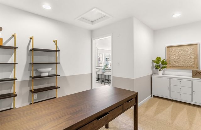 8 Weathervane Drive 19, Walpole, MA 02081