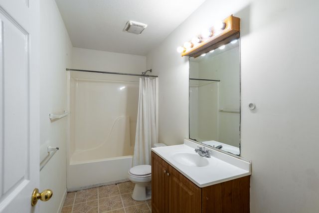 114 OAK ST, Columbia, MO 65203