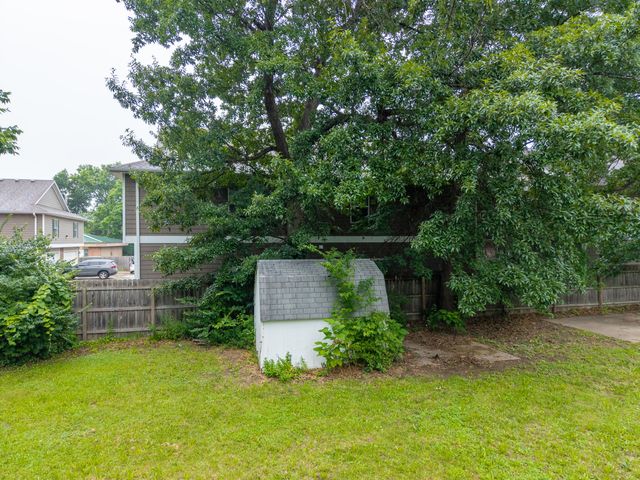 114 OAK ST, Columbia, MO 65203