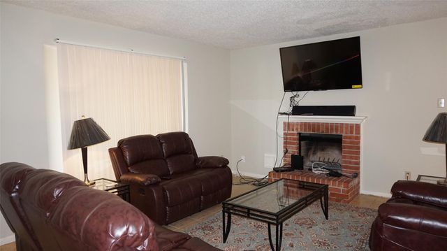 9217 Carousel Lane, Houston, TX 77080