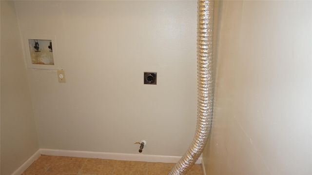 9217 Carousel Lane, Houston, TX 77080