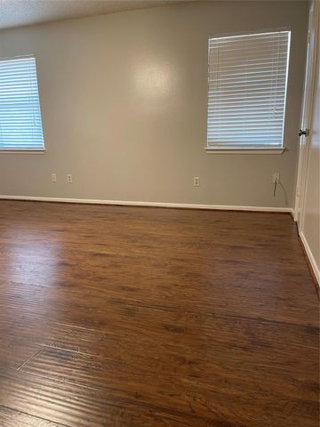 9217 Carousel Lane, Houston, TX 77080