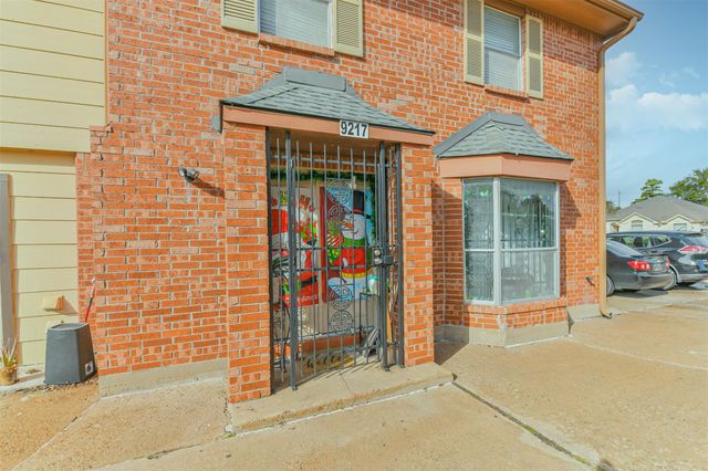 9217 Carousel Lane, Houston, TX 77080