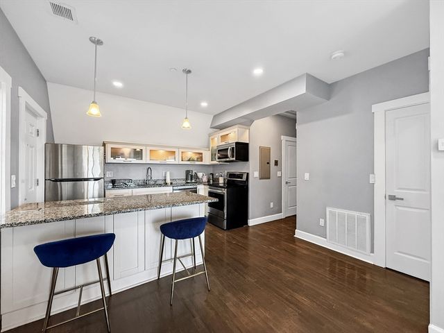 468 Salem St, Malden, MA 02148