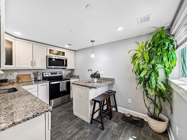 468 Salem St, Malden, MA 02148