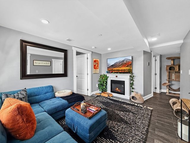 468 Salem St, Malden, MA 02148