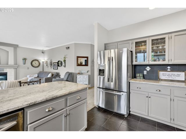 14445 CAMBRIA Ter, Oregon City, OR 97045