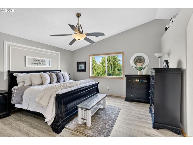 14445 CAMBRIA Ter, Oregon City, OR 97045