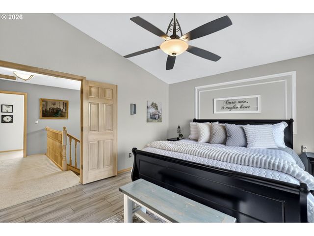 14445 CAMBRIA Ter, Oregon City, OR 97045