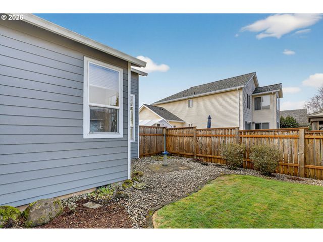 14445 CAMBRIA Ter, Oregon City, OR 97045