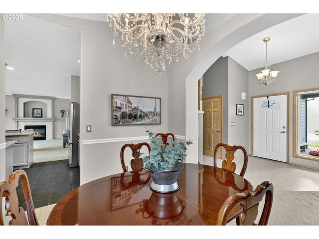 14445 CAMBRIA Ter, Oregon City, OR 97045