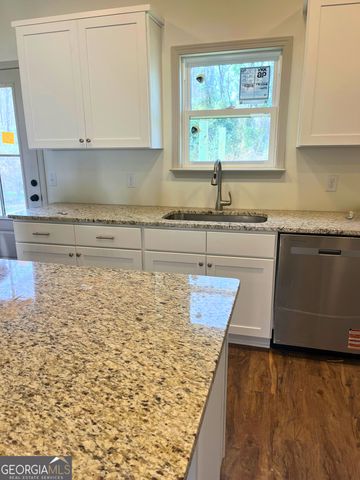 132 Woods Avenue, Portal, GA 30450