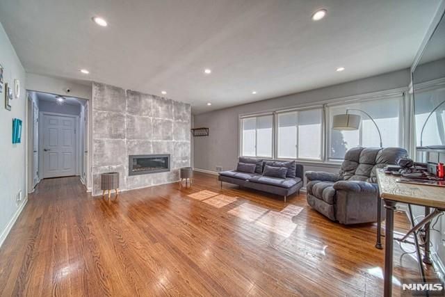 66 Short Place, Cresskill, NJ 07626