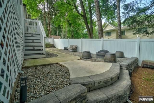 66 Short Place, Cresskill, NJ 07626