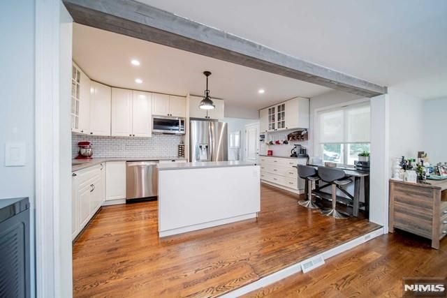 66 Short Place, Cresskill, NJ 07626