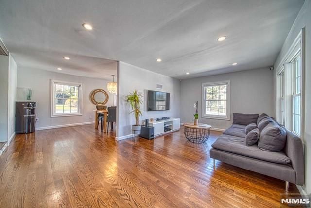 66 Short Place, Cresskill, NJ 07626