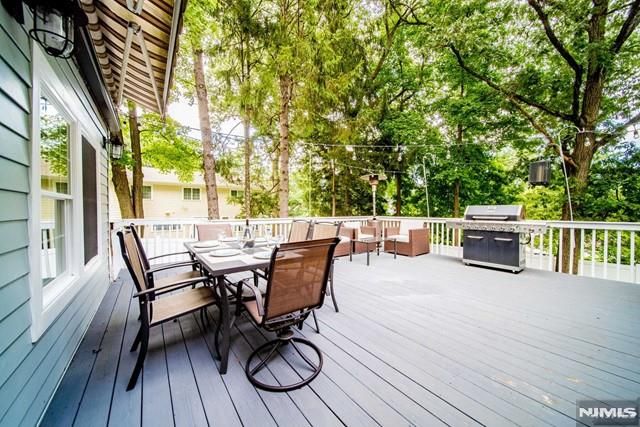 66 Short Place, Cresskill, NJ 07626