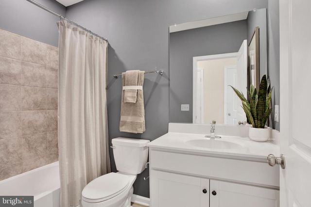 42639 DARALA DR, Ashburn, VA 20147