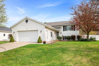 83 Windflower Street, Comstock Park, MI 49321
