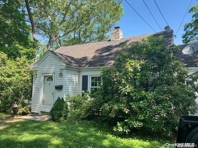 205 Hawthorne Street, Port Jefferson, NY 11777