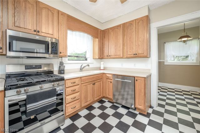 748 E Main Street, Ravenna, OH 44266
