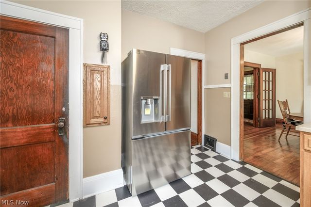 748 E Main Street, Ravenna, OH 44266