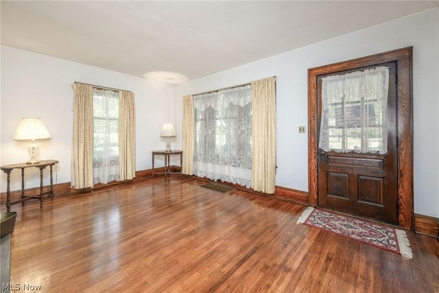 748 E Main Street, Ravenna, OH 44266