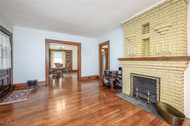 748 E Main Street, Ravenna, OH 44266