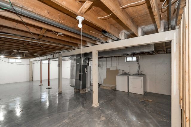 3918 Martin Luther King Jr Parkway, Des Moines, IA 50310