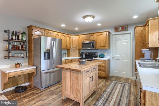 625 PROGRESS AVE, Lebanon, PA 17042