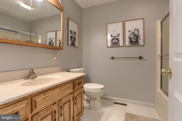 625 PROGRESS AVE, Lebanon, PA 17042