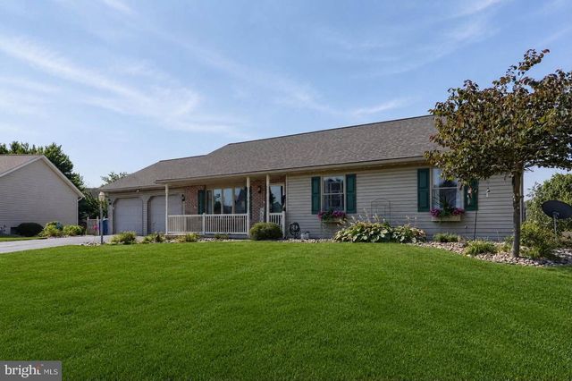 625 PROGRESS AVE, Lebanon, PA 17042