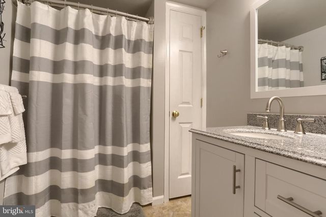 625 PROGRESS AVE, Lebanon, PA 17042
