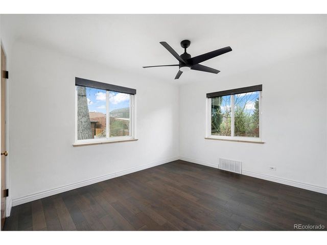 5036 W Moncrieff Pl, Denver, CO 80212