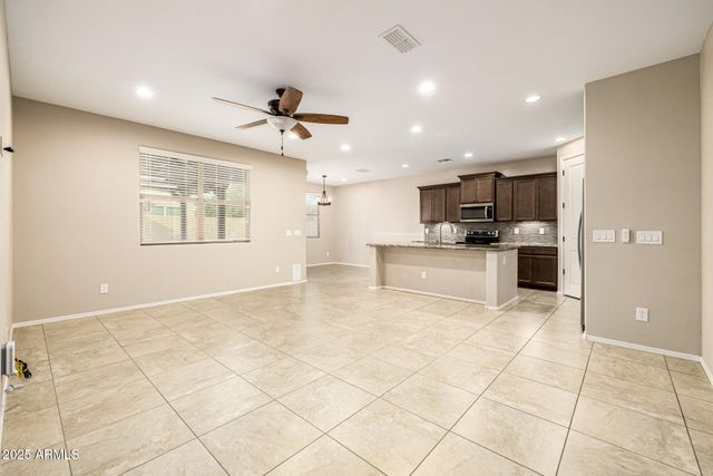 274 E VICENZA Drive, San Tan Valley, AZ 85140